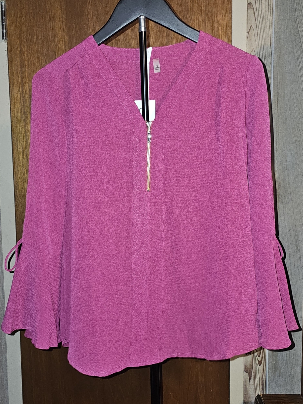 NY Collection Fuchsia Zip V-Neck Bell Sleeve Petite Top